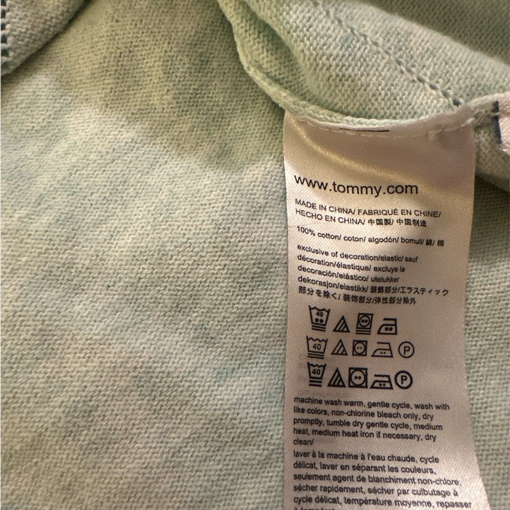 Tommy Hilfiger V Neck Sweater, lightweight. Light green. Size S/P. - Picture 5 of 5